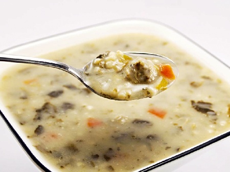 Лесна супа топчета с телешка кайма, ориз, чесън, куркума, кимион и магданоз - снимка на рецептата